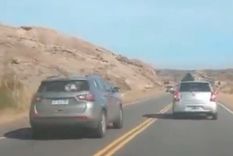 El conductor puso en riesgo a otros conductores de manera innecesaria Foto: Captura de pantalla