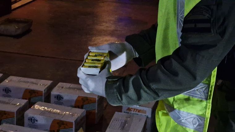 La gran cantidad de cartuchos de escopeta encontrados no estaban siendo trasladados por un transportista autorizado Foto: Gendarmería Nacional Argentina