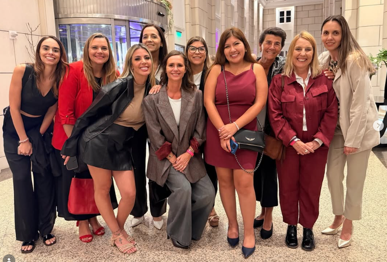 Virginia Gallardo, Laura Soldano, Julieta Metral, entre otras diputadas.