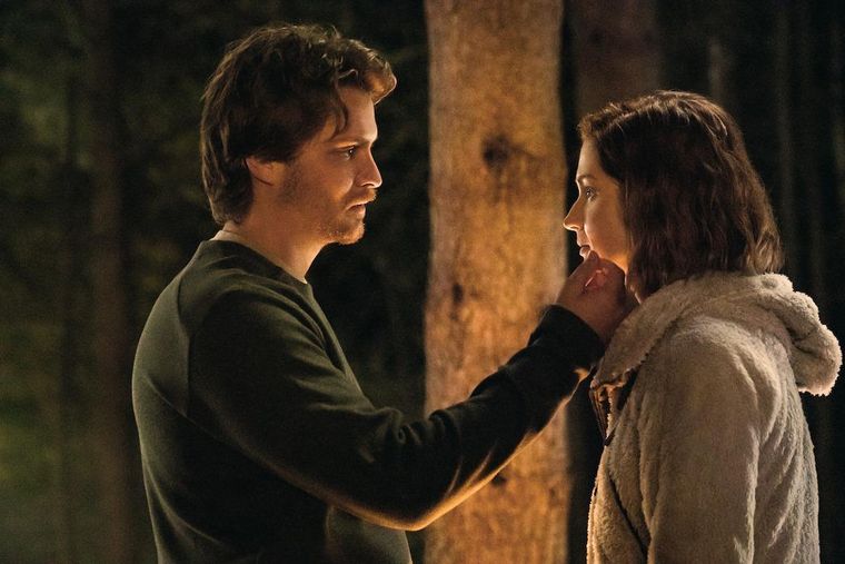 Con menos de dos horas de duración, la película combina romance, humor y una historia sobre empezar de nuevo. Con menos de dos horas de duración, la película combina romance, humor y una historia sobre empezar de nuevo.