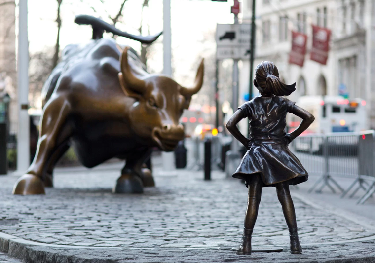 La escultura de Kristen Visbal en Wall Street destaca la importancia del liderazgo femenino. Foto: Archivo MDZ