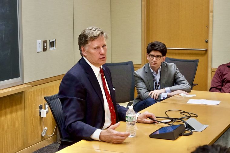 Christopher Laudau fue elegido como el segundo a cargo en el Departamento de Estado Foto: X