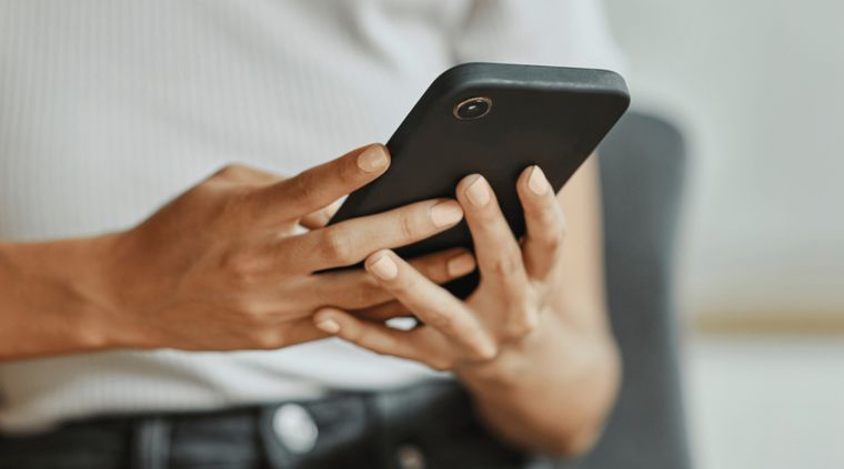 Meta implementa la IA para mejorar la experiencia de hacer anuncios.