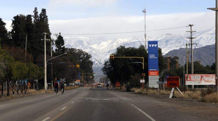 El asalto se registró anoche en las inmediaciones de la destilería de Luján de Cuyo. Foto: ALF PONCE / MDZ