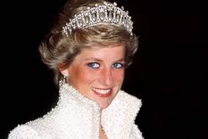 Diana Frances Spencer  (lady Di) Foto: La Tercera -https://arc-anglerfish-arc2-prod-copesa.s3.amazonaws.com/public/6DLAZVKQ55AYRHIVD7HQPTN6FM.jpg