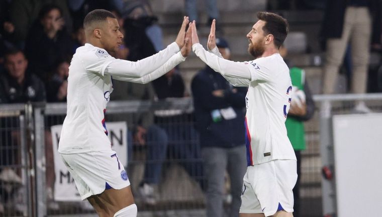 Mbappé y Messi se han vuelto inseparables en París. Foto: EFE