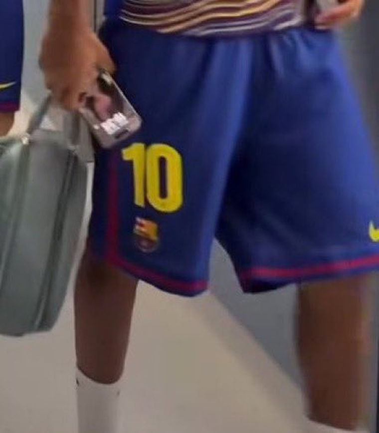 Un curioso detalle que no pasó por alto. Créditos: X / pedrinismo Un curioso detalle que no pasó por alto. Créditos: X / pedrinismo