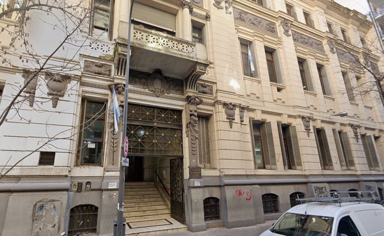 colegio carlos pellegrini