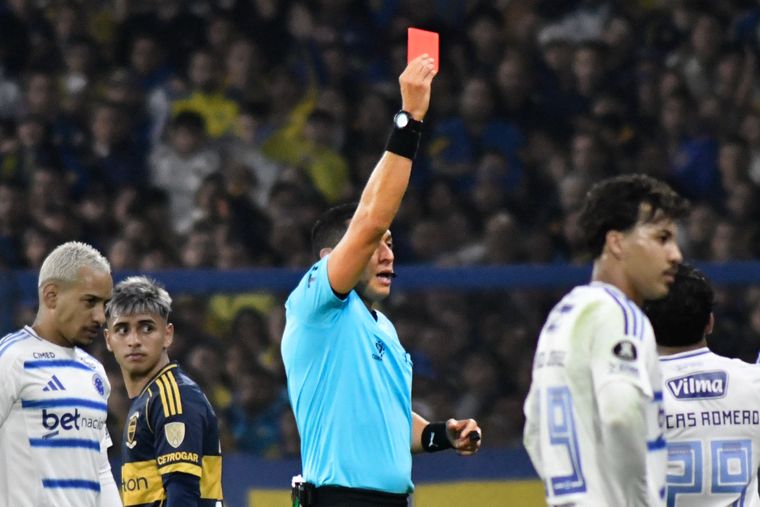 Jesús Valenzuela tenía varios antecedentes polémicos antes de Boca-Cruzeiro.