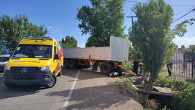 El accidente se produjo en calle Severo del Castillo. EL joven murió en el microhospital de Puente de Hierro. El accidente se produjo en calle Severo del Castillo. EL joven murió en el microhospital de Puente de Hierro.