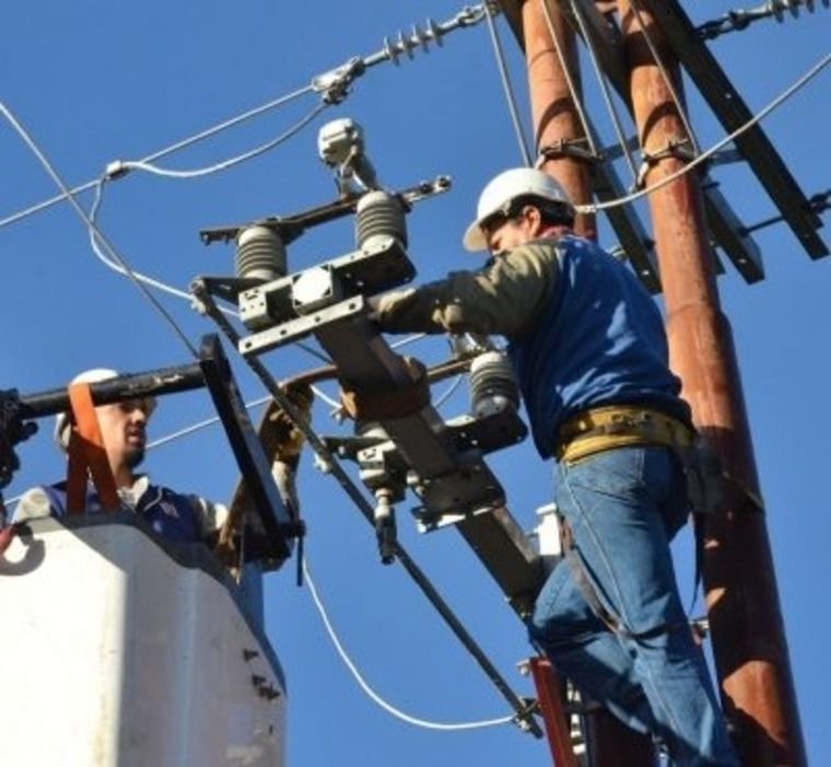 El servicio de luz fue congelado a nivel nacional el año pasado.