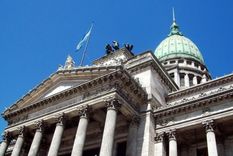 En una semana clave para el Gobierno, previa a una elección legislativa, el Senado lo vuelve a desafiar.