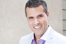 Marco Antonio Regil es un amante de los perros.