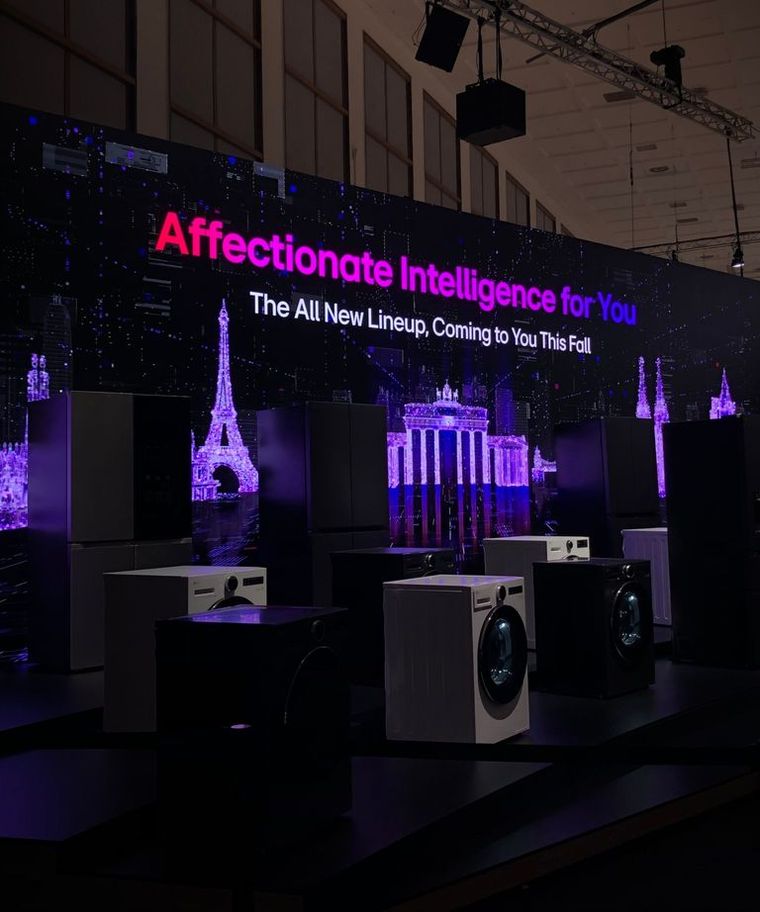 La inteligencia artificial es la tendencia predominante en la IFA de este año en Berlín. La inteligencia artificial es la tendencia predominante en la IFA de este año en Berlín.