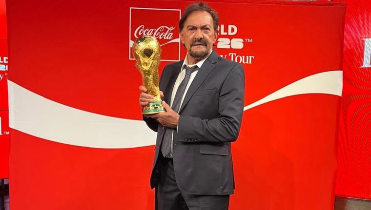 Alejado del a dirección técnica, La Volpe trabaja como columnista en trasmisiones del canal mexicano TUDN.