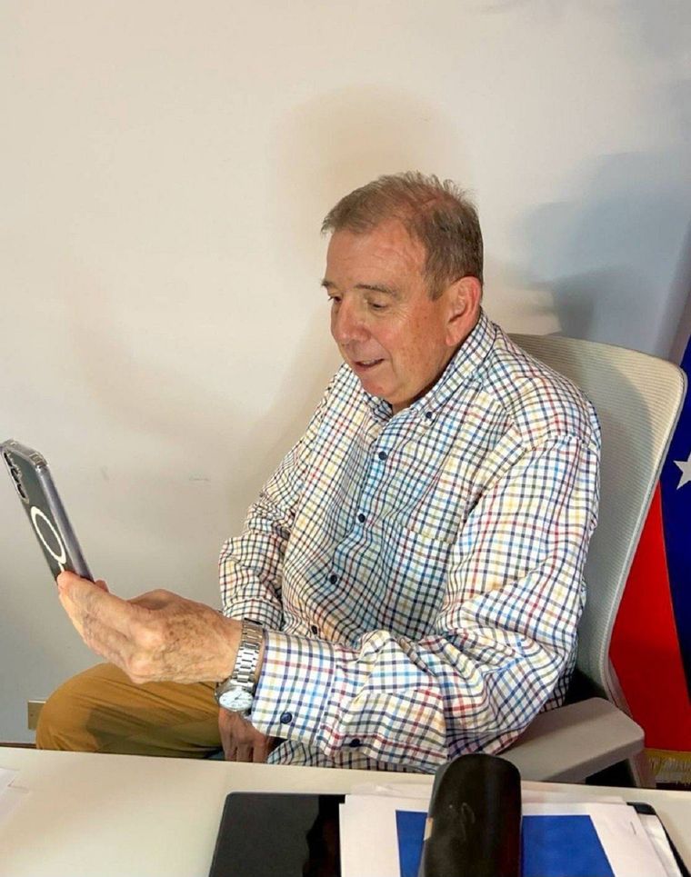 González se ha exiliado en España. Foto: X @EdmundoGU