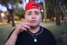 indignante: asi prendian bengalas en un recital a casi 20 anos de la tragedia de cromanon