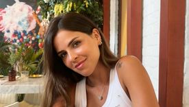 El outfit de Camila Galante para alentar a Boca. El outfit de Camila Galante para alentar a Boca.