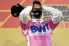 el debut de checo perez con red bull podria postergarse por una inesperada razon