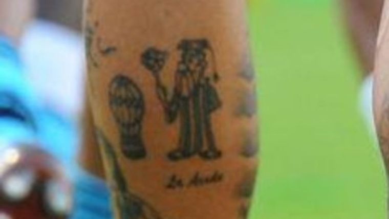 El escudo de Racing que el entrenador llega tatuado. Foto: Redes Sociales