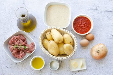 MDZol | Ingredientes simples y económicos para estas papas rellenas de carne picada.