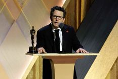 Michael Fox agradeció emocionado y fue ovacionado.