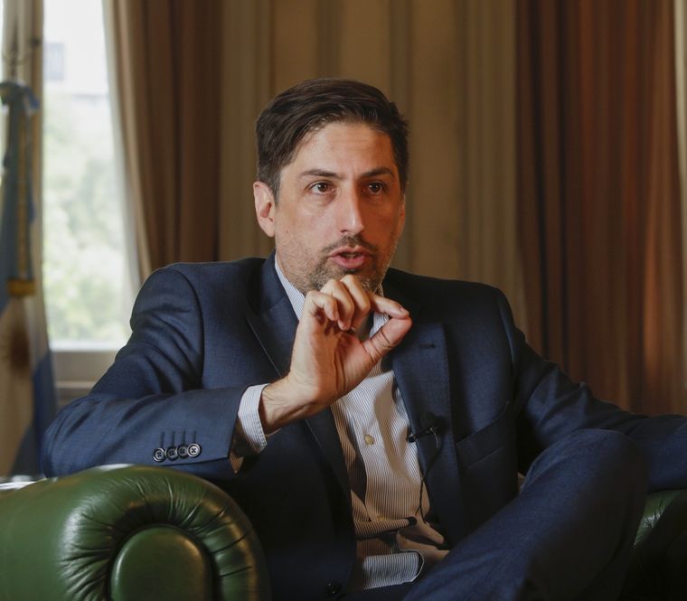 Trotta salió al cruce de las declaraciones de Macri obre educación