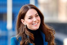 Kate Middleton dio cátedra de estilo en su gira por el Caribe. Foto: Hello magazine - https://www.hellomagazine.com/imagenes/royalty/20220130131916/kate-middleton-to-celebrate-carole-middleton-67th-birthday/0-642-260/kate-middleton-carole-middleton-birthday-t.jpg