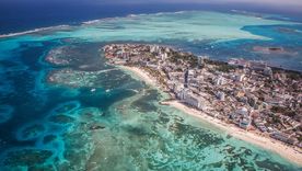 San Andrés tiene una playa con un mar de 7 colores. San Andrés tiene una playa con un mar de 7 colores.