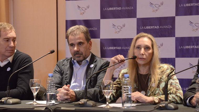 Cristian Ritondo y Karina Milei, tras formar la Alianza La Libertad Avanza. Cristian Ritondo y Karina Milei, tras formar la Alianza La Libertad Avanza.