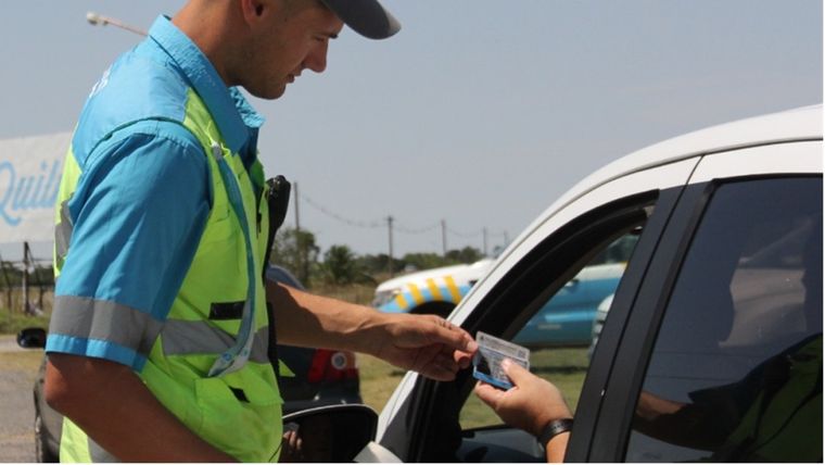 Controles de Seguridad Vial en el verano, son clave para esa época del año por el movimiento. Controles de Seguridad Vial en el verano, son clave para esa época del año por el movimiento.