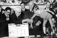 El nieto de 6 años de Jules Rimet, presidente de la FIFA, fue el encargado de sacar de un frasco los papeles que contenían el nombre de cada selección en el sorteo del Mundial de Francia 1938. Argentina estaba ahí.