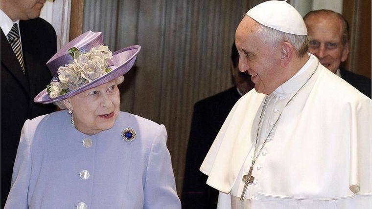 Reina Isabel, Isabel II, papa Francisco Fuente: Telam