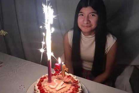 Luciana Ailén Alarcón, al salir del establecimiento educativo en el horario del mediodía, nunca regresó a su casa. Luciana Ailén Alarcón, al salir del establecimiento educativo en el horario del mediodía, nunca regresó a su casa.