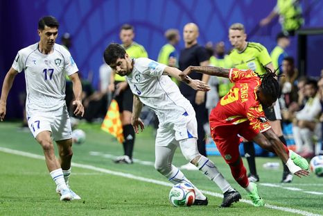 La R.D. del Congo y Uzbekistán se enfrentan en el Mercedes-Benz Stadium de Atlanta. La R.D. del Congo y Uzbekistán se enfrentan en el Mercedes-Benz Stadium de Atlanta.