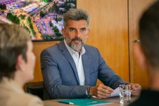 El intendente de Capital, Ulpiano Suarez, pidió al Ministerio de Capital Humano detalles de las políticas para asistir a la gente en situación de calle.
