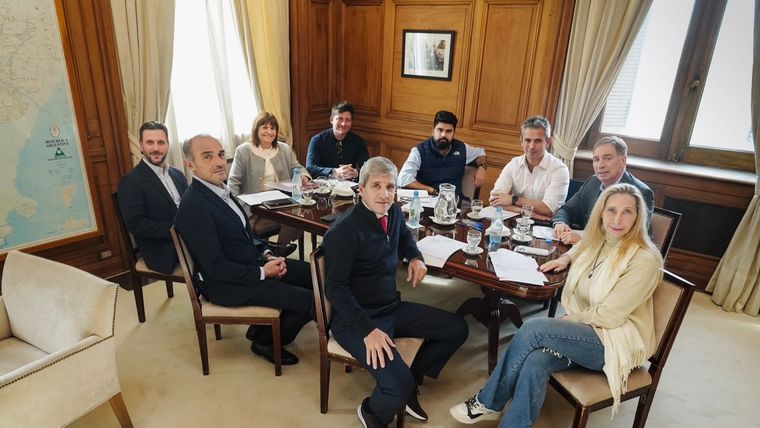 Estalló la mesa política en Casa Rosada