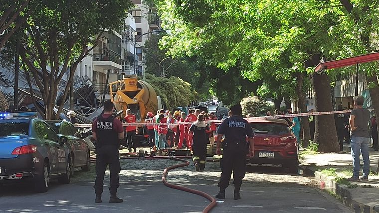 Preocupación Al lugar llegaron numerosas ambulancias.