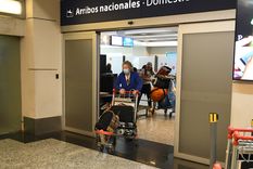 Advierten que se pueden cancelar vuelos por falta de dólares Foto: ALF PONCE MERCADO / MDZ