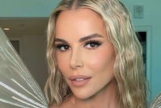 Desde Grecia, Águeda López deslumbró con un sofisticado traje de baño.