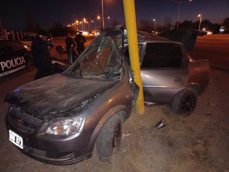 Así quedó el vehículo tras el accidente Foto: Twitter: @MATIPASCUALETTI