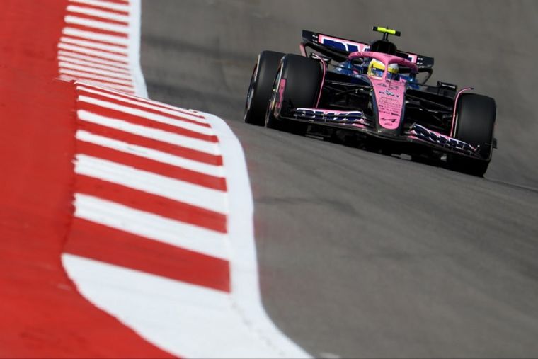 Franco Colapinto finalizó decimosexto en el único entrenamiento del GP de Estados Unidos, apenas por delante de su compañero Pierre Gasly.