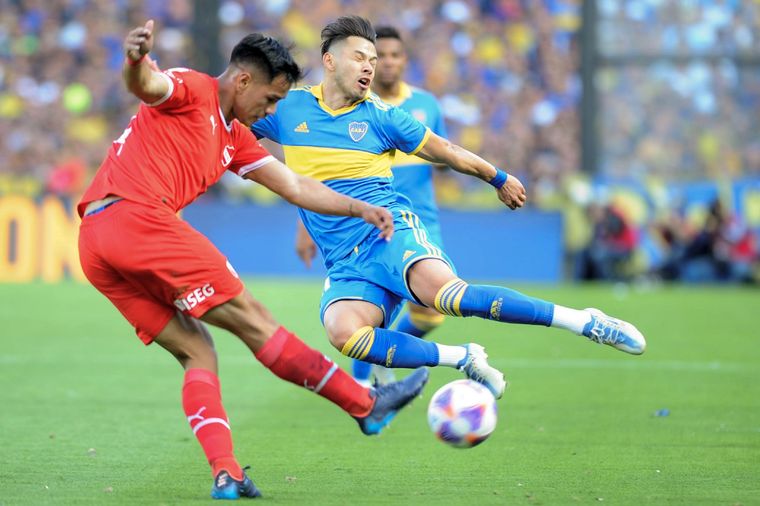 Boca e Independiente estarían en negociaciones por un juvenil sin minutos con Hugo Ibarra.