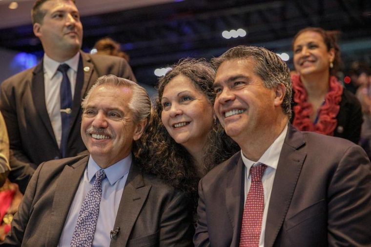 Alberto Fernández junto a Capitanich durante un evento en Chaco Foto: Twitter Oficial Jorge Capitanich
