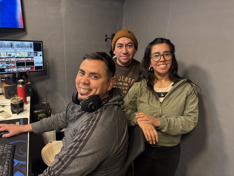 Cristian Agüero, Juan Martín De Souza y Casandra Martínez. Cristian Agüero, Juan Martín De Souza y Casandra Martínez.