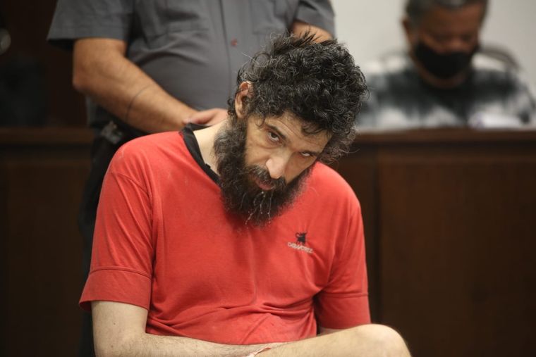 El acusado hizo algunas declaraciones esta mañana, pero fue difícil interpretar sus palabras