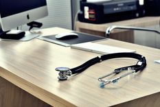 posible reforma de salud: el temor de las obras sociales y la amenaza latente del gobierno posible reforma de salud: el temor de las obras sociales y la amenaza latente del gobierno