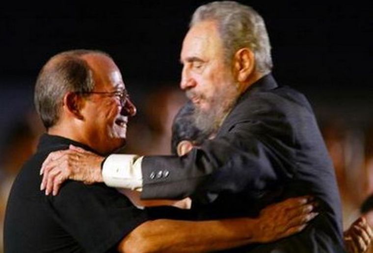 Silvio Rodríguez y Fidel Castro.