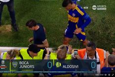 Así se fueron Gago y sus jugadores al entretiempo en una Bombonera muy caldeada por el resultado y el rendimiento del equipo. Foto: Captura de TV Así se fueron Gago y sus jugadores al entretiempo en una Bombonera muy caldeada por el resultado y el rendimiento del equipo. Foto: Captura de TV