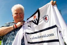 Las verdaderas razones por las que las camisetas de los equipos de fútbol son tan caras